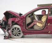 2011 Buick Lucerne IIHS Frontal Impact Crash Test Picture